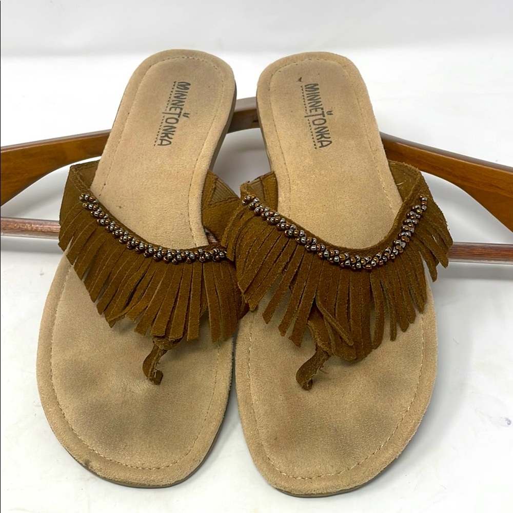 Minnetonka Brown Fringe Sandals Suede Slip-On Size 9 Excellent Condition